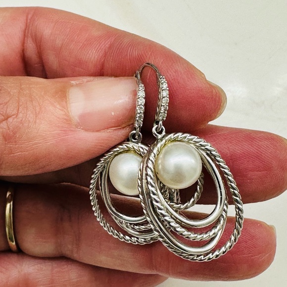 David Yurman Drop Earrings Pearl and Diamonds - Picture 4 of 6